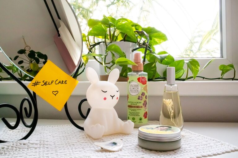 Ideas de autocuidado económico para hacer en casa